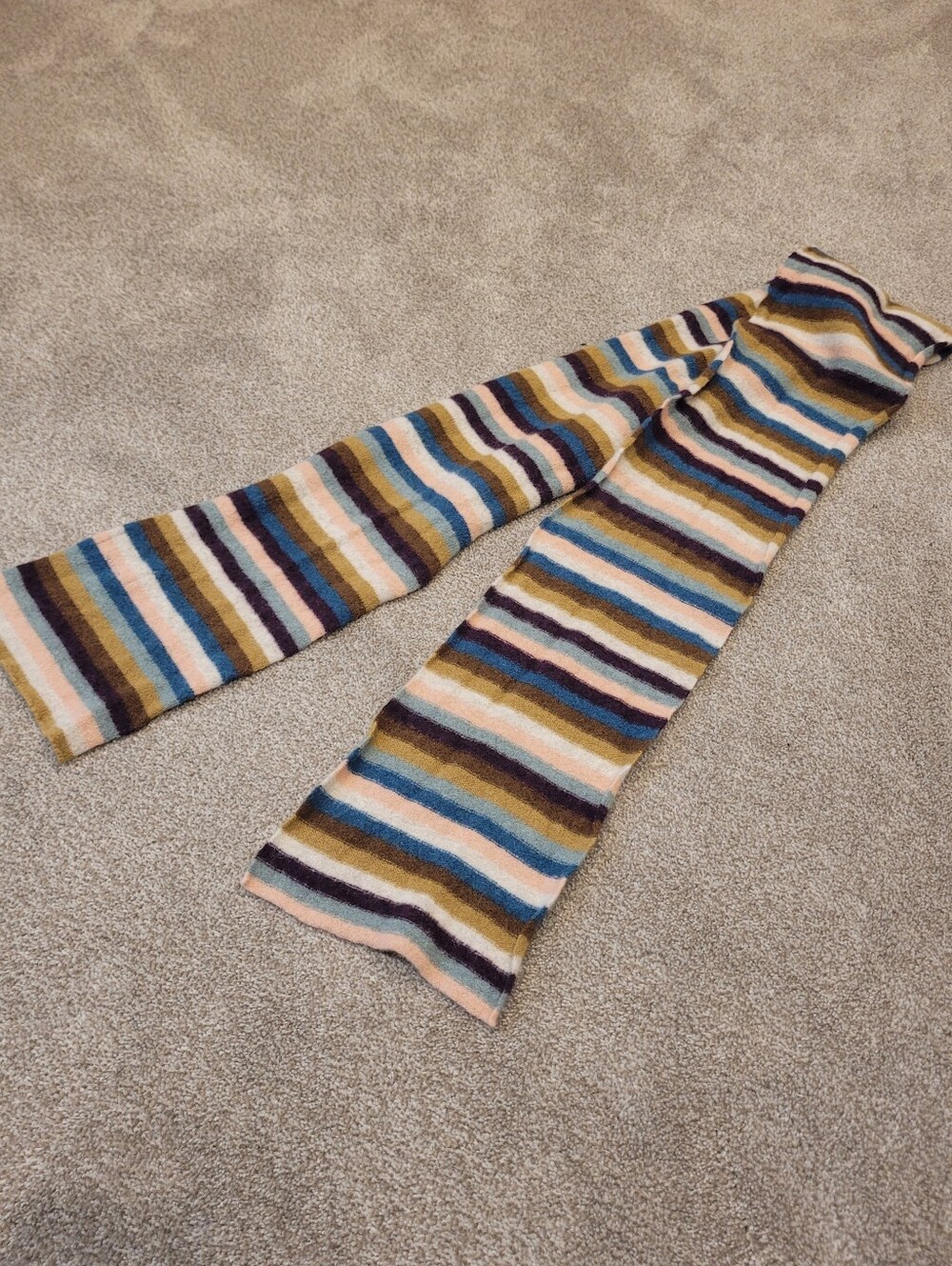 MACKIE Scotland 100% Pure Wool Striped Neck Scarf